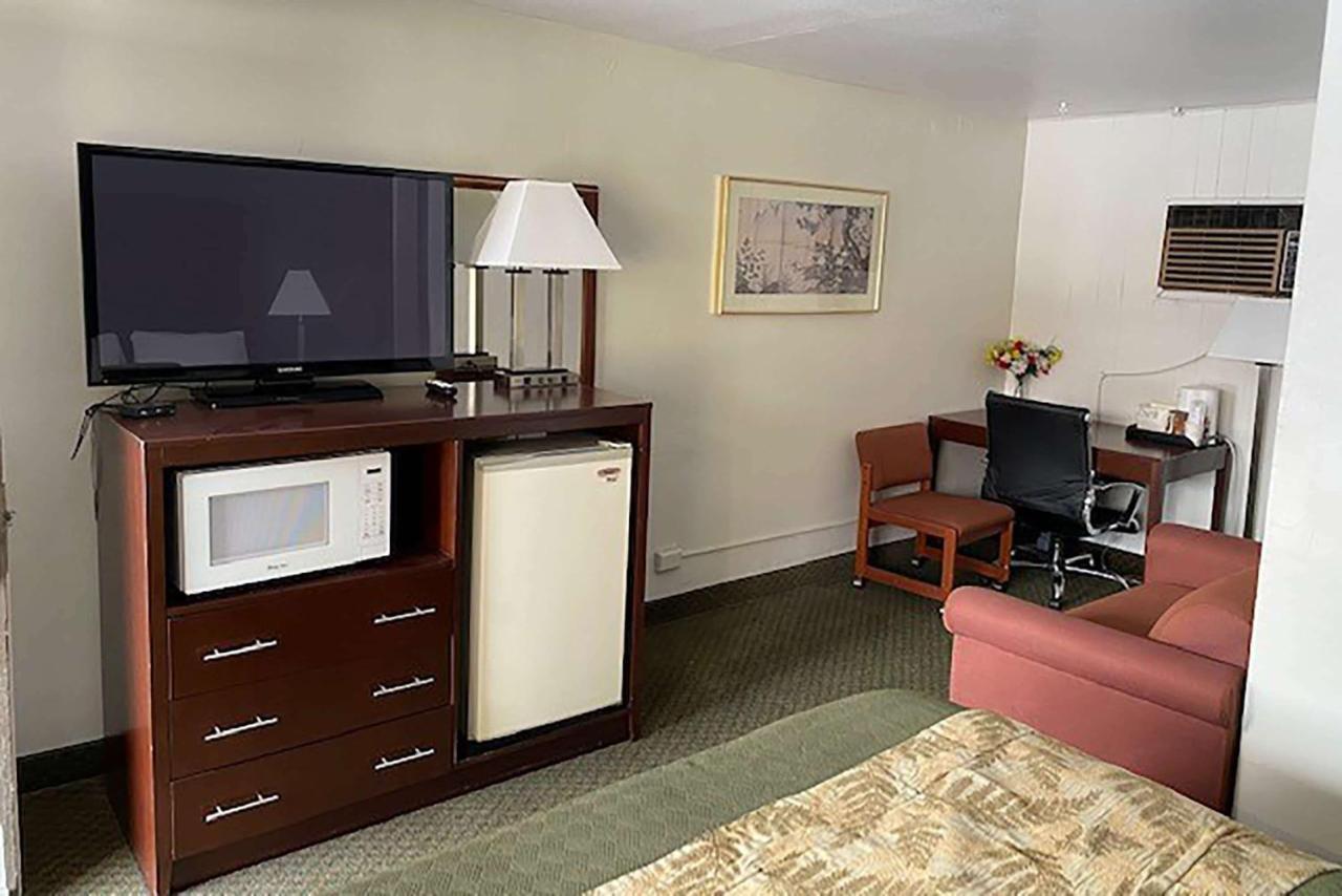 Travelodge By Wyndham ذا داليس المظهر الخارجي الصورة