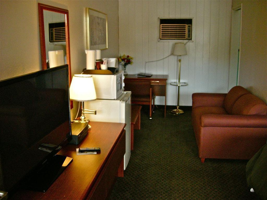 Travelodge By Wyndham ذا داليس المظهر الخارجي الصورة